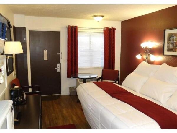 Motel Baymont By Wyndham Petoskey Exteriér fotografie