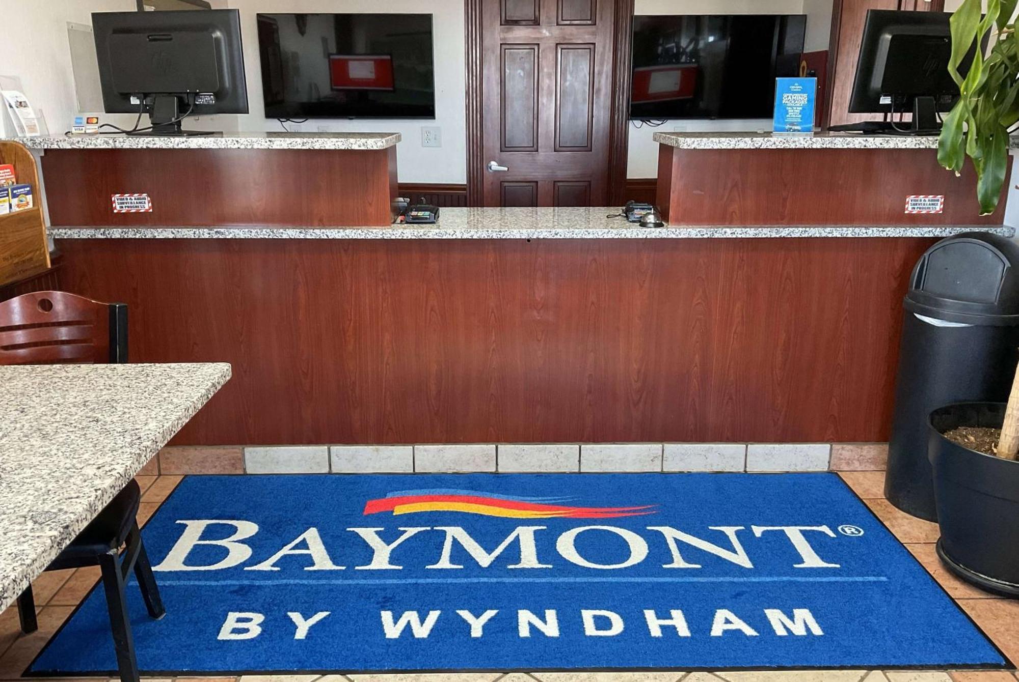 Motel Baymont By Wyndham Petoskey Exteriér fotografie